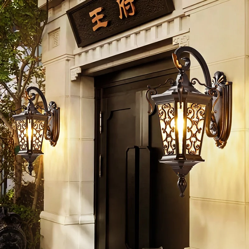 European style retro wall lamp villa outdoor lighting antique brass cabin wall outdoor door wall lamp