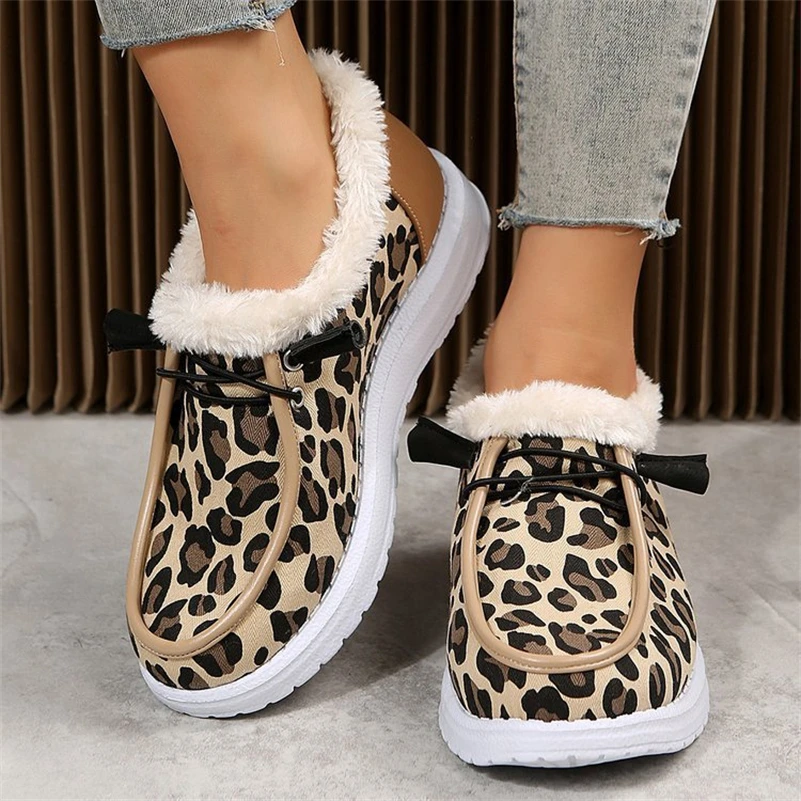 New Fashion Leopard Women Plimsolls Snow Boots Outdoor Plush Casual Shoes Canvas Sneakers Comfortable Cotton Shoes Loafers