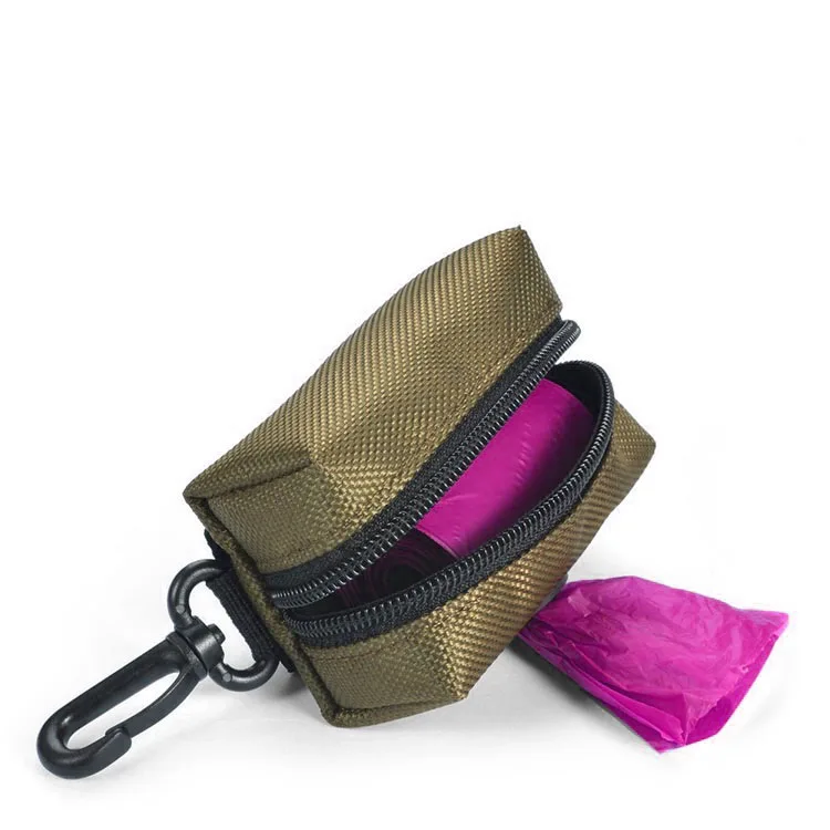 
Pet Accessory Dog Poop Bag Holder, Includes Carabiner Hook and 1 Roll of Pick-up Bag 