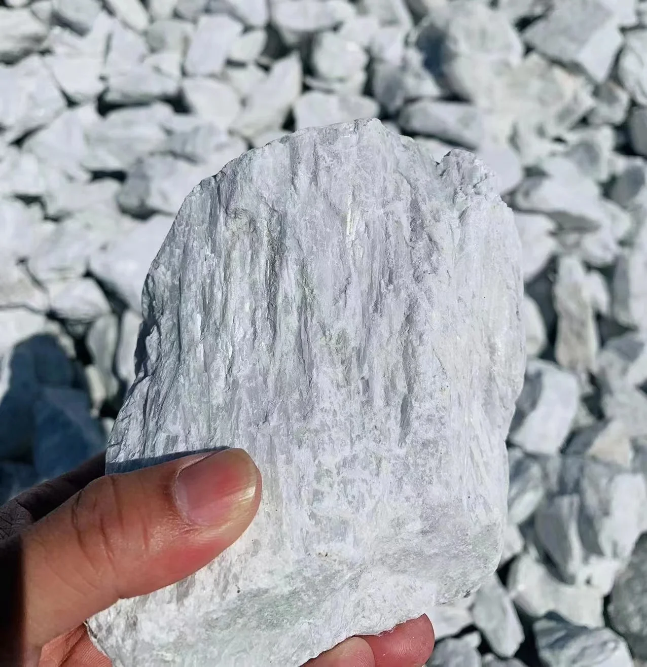 High resistance wollastonite ore3-30mm of  Jilin Province