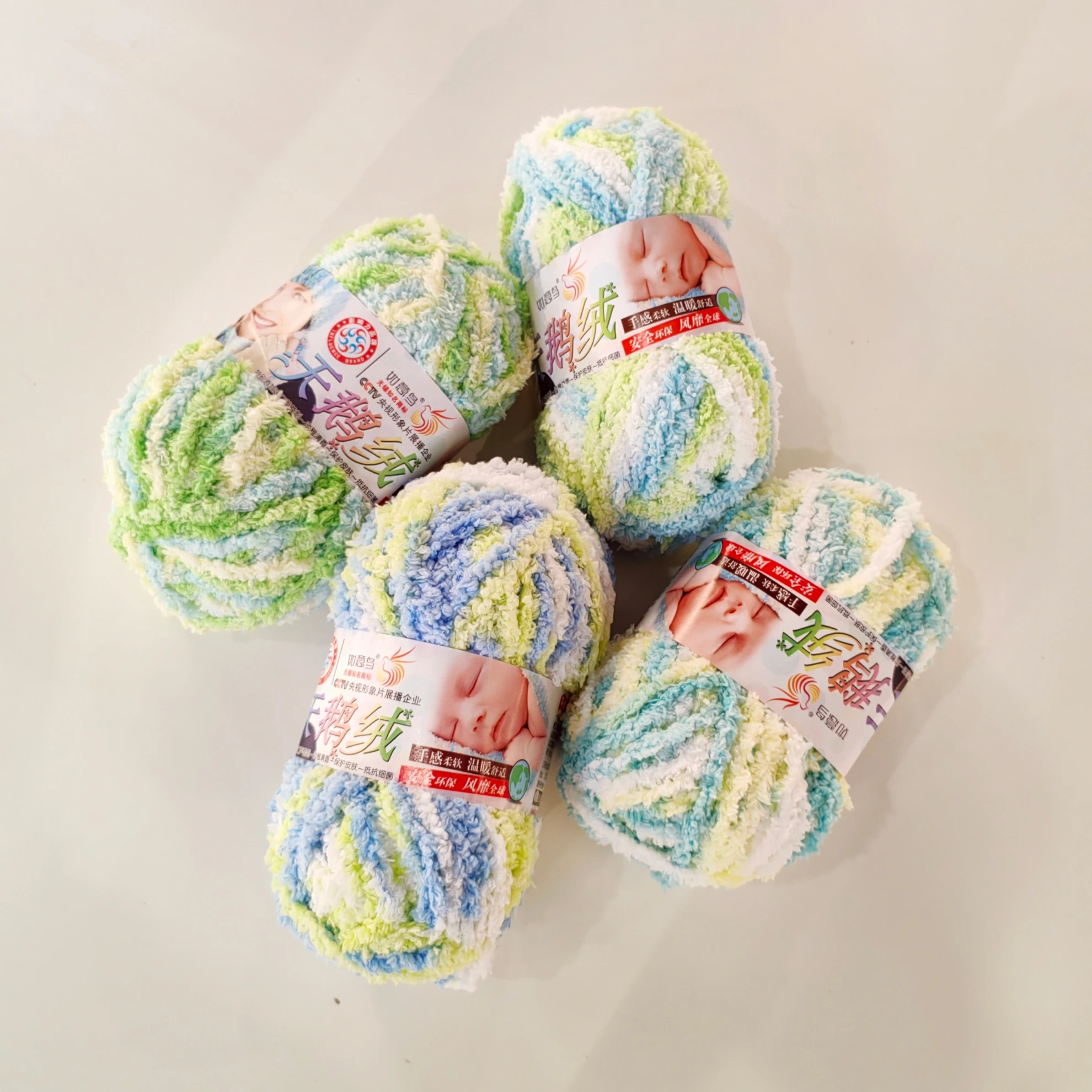 China Cheap 100% Polyester Turkey Yarn For Hand Knitting Ball Super Chunky Yarn Hand Knitting