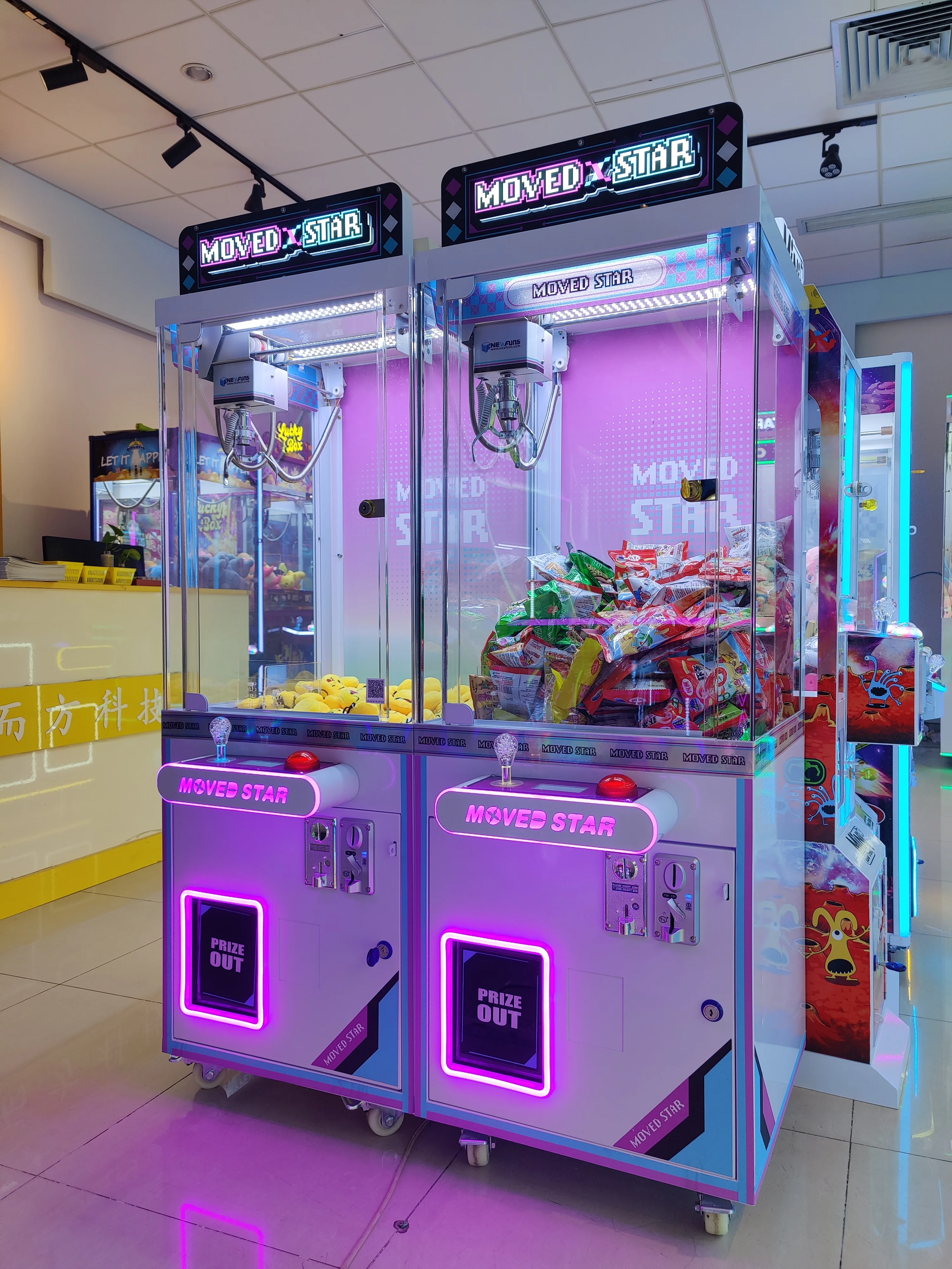 Neofuns Wholesale Amusement Coin Operated Games Cheap Doll Claw Crane Machine With Bill Acceptor