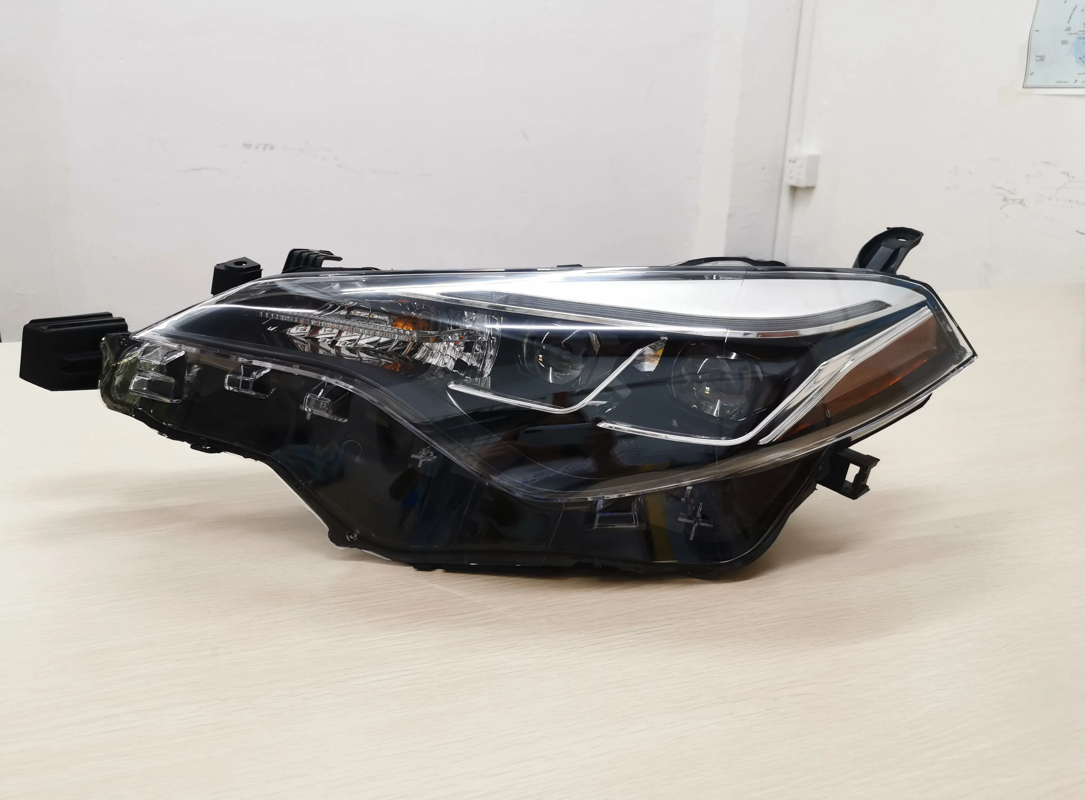 Head Lamp 81150-02M90 81110-02M90 8115002M90 8111002M90 For Corolla USA SE/XLE/XSE 2017