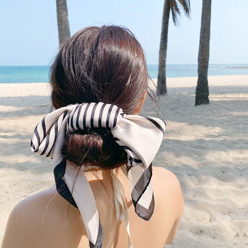 Factory direct sales latest imitated silk diagonal stripe 90*90cm lady silk scarf