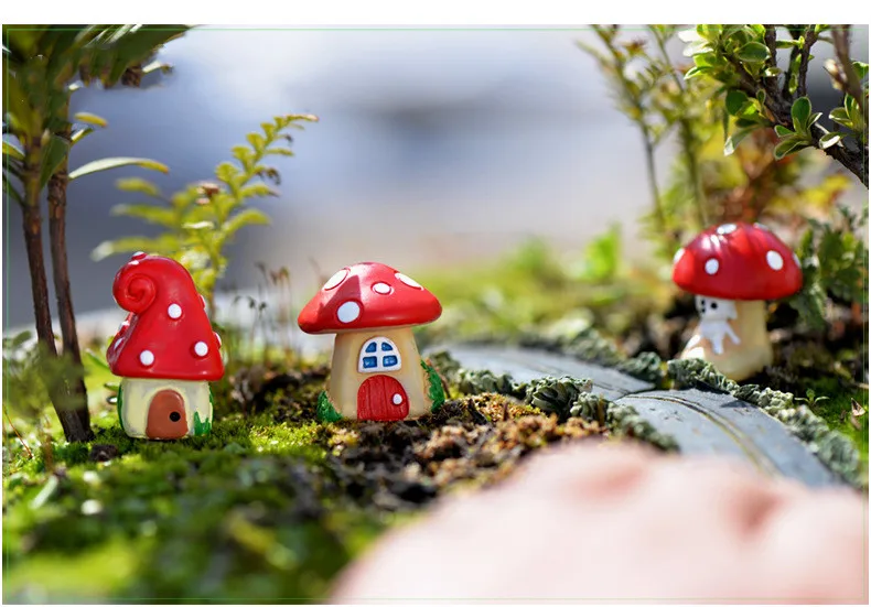 Mini Cute Resin Micro Landscape Decoration Garden Decor Miniatures Mushroom Decor Resin Mushroom