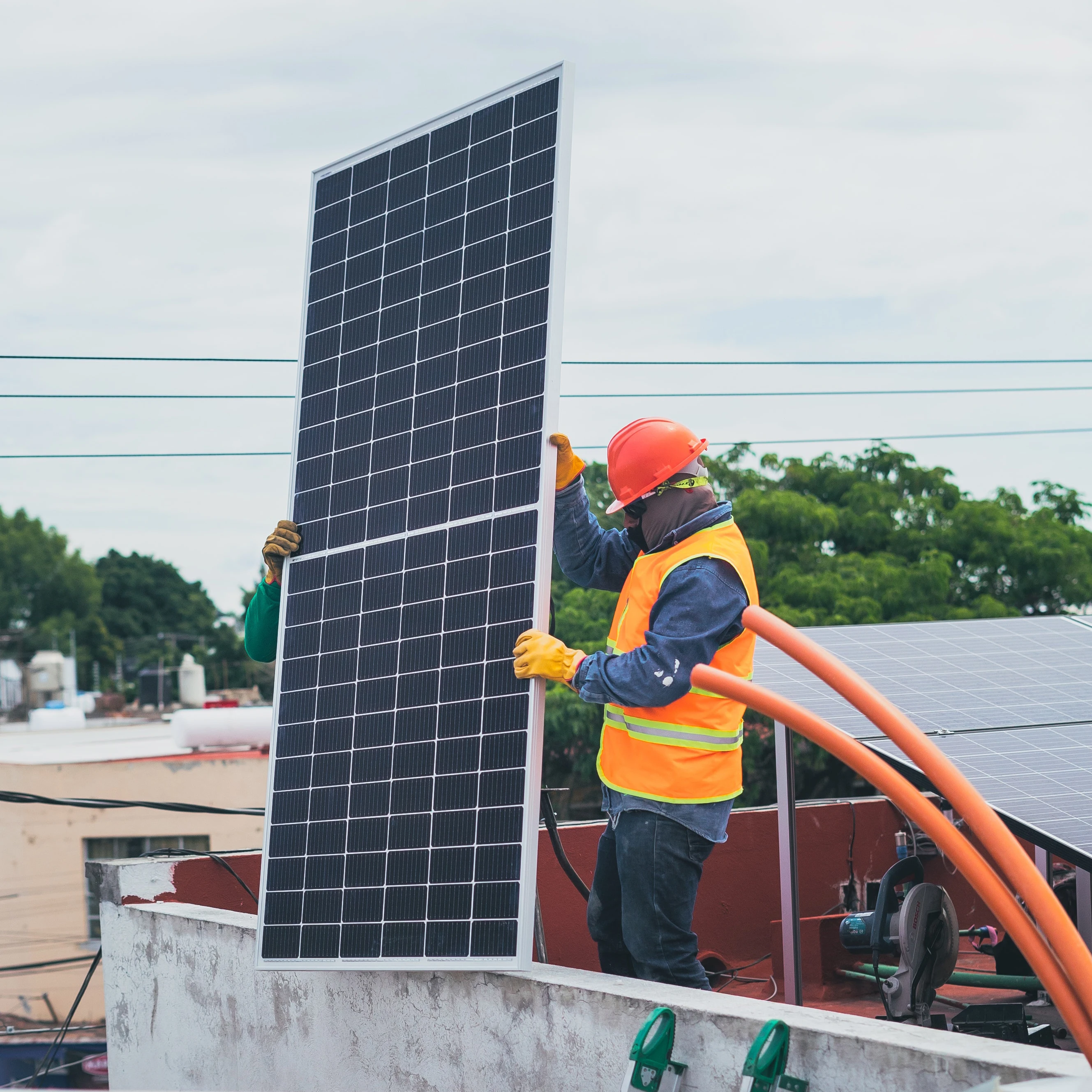 solar high quality solar panels solutions Industry and Commercial solar system 1000kw 1MW 2MW