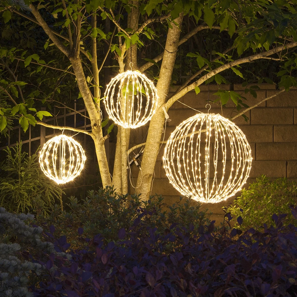 LED 3D Three-dimensional Ball Light Outdoor Waterproof Landscape Luminous Ball Pendant Light