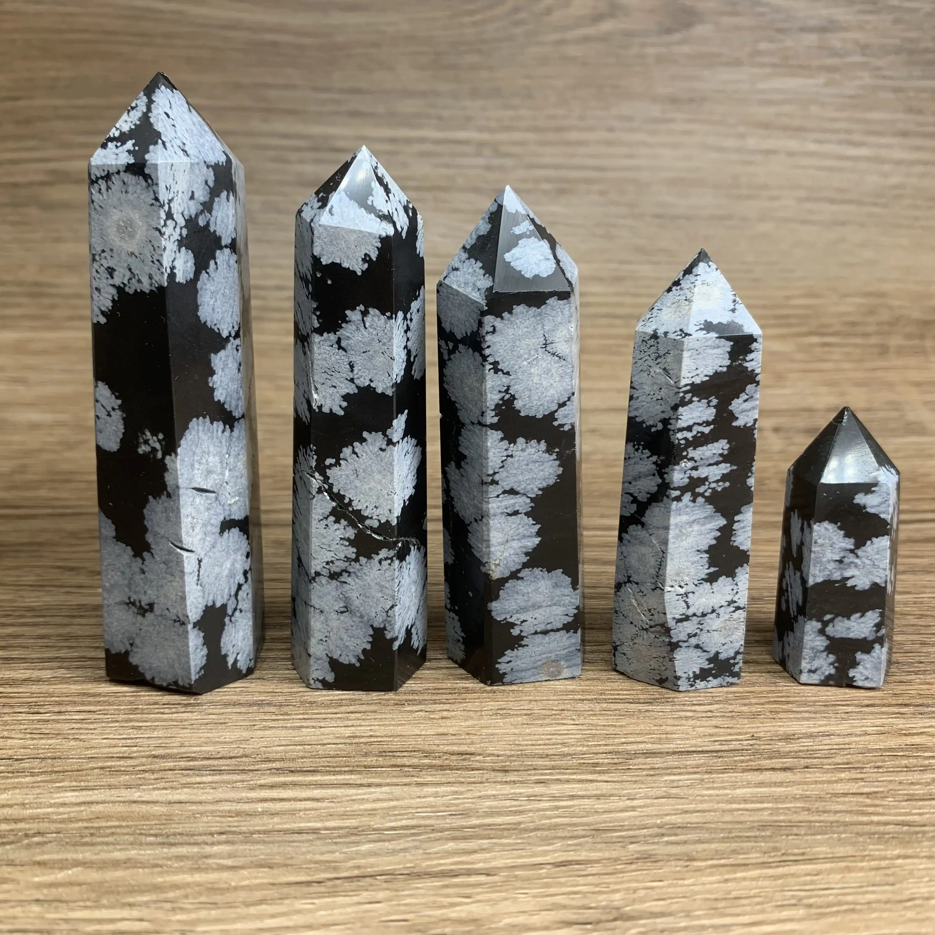 Оптовая продажа, натуральная кристаллическая башня, палочка, снежинка, Обсидиановая башня для украшения