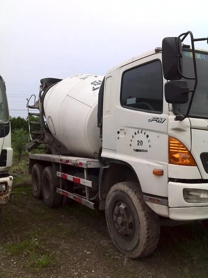  Б/у Бетономешалка для продажи б/у дизельный hino