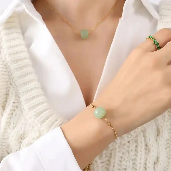 Wholesale Non Tarnish Free Waterproof Minimalist Jewelry Green Jade Pendant Necklace Women Stainless Steel Necklace Chain