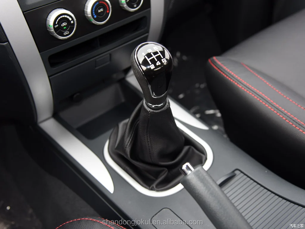 
POPULAR FOTON TUNLAND 4X4 PICKUP WITH 2.8L ISUZU TECHNOLOGY DIESEL ENGINE 