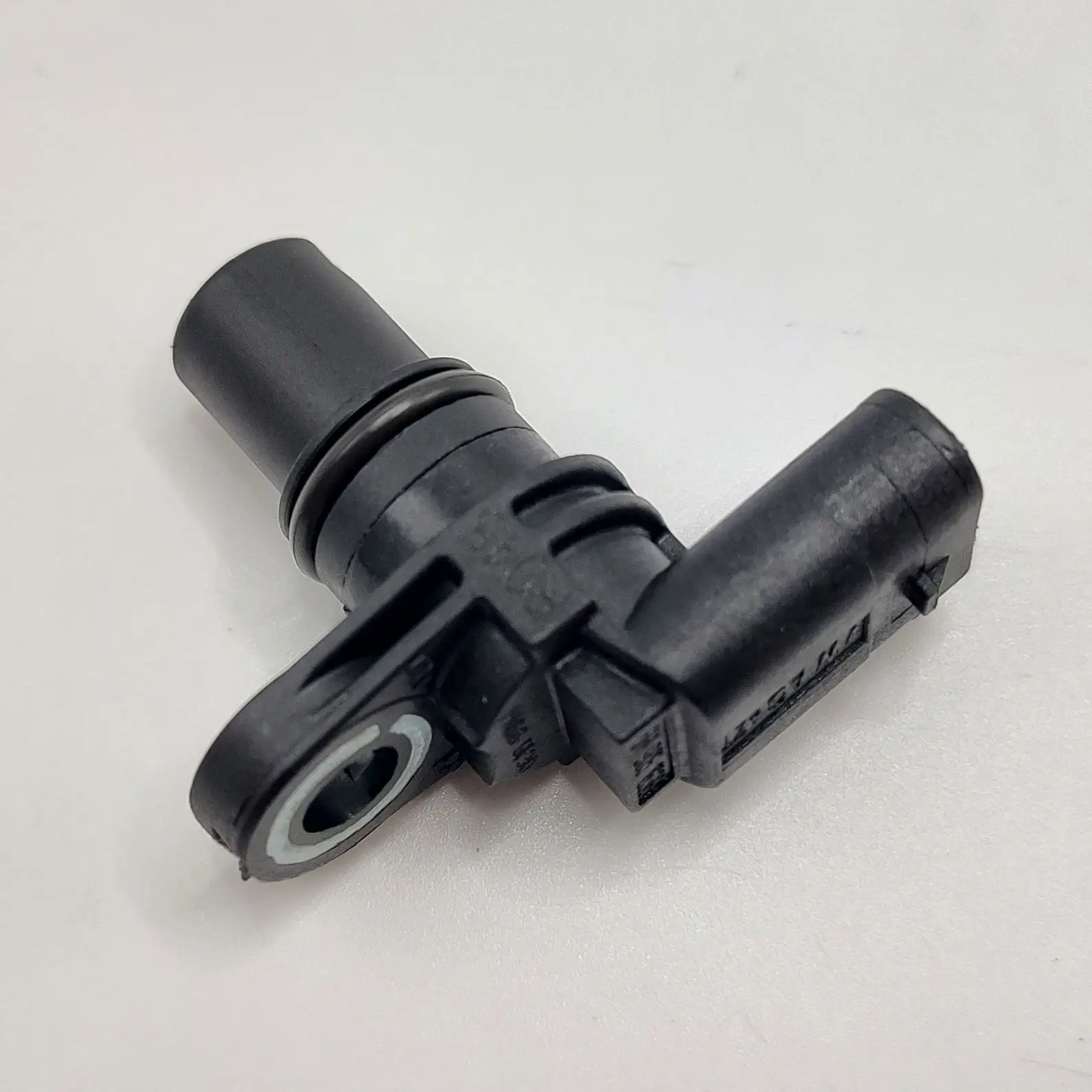 New Car Engine Spare Parts Camshaft Position Sensor 06H905163B  FOR Audi A3 A4 A5 A6 A8 Q3 Q5 Q7 R8 TT