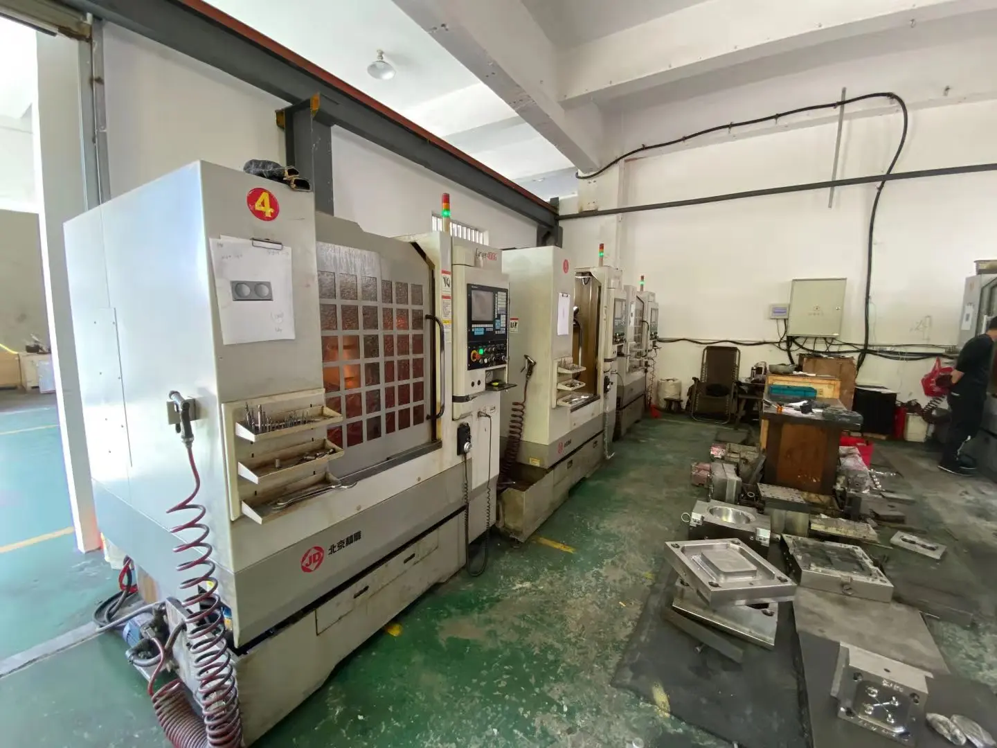 pet blow bottle mold