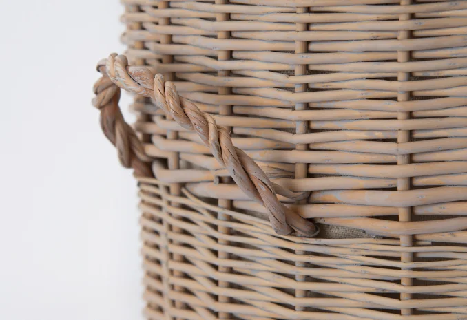 2024 Popular Straw Seagrass Storage Small Wicker Baskets With Handle Cheap For Sale