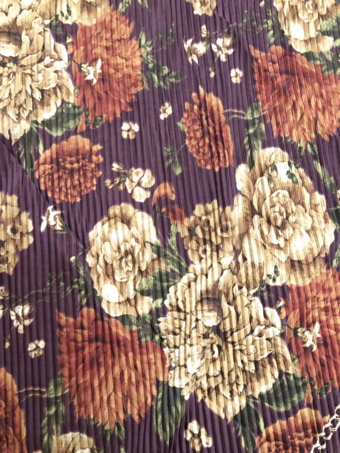 2022 Luxury cosmetics brand Promotional lady pleated scarf crinkle scarf for neck hair bag fashion accessory