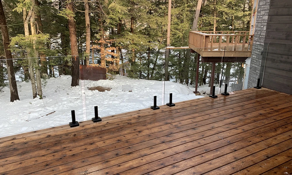 Prima  Modern Glass Railing Solution With Faucet Clamp Precision Cast Stainless Steel Side Mounted for Deck Edges