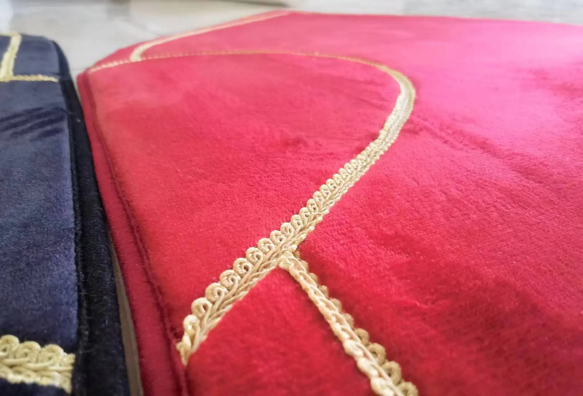 hot sale Love prayer mats for couple gift Mosque prayer carpet and rugs Muslim Soft Plush Thick Foam Ready Prayer Mat