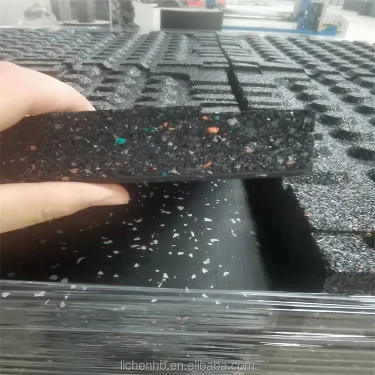Наиболее популярная Прочная резиновая напольная плитка 15% EPDM и SBR для тренажерного зала Противоскользящий резиновый коврик 30 мм