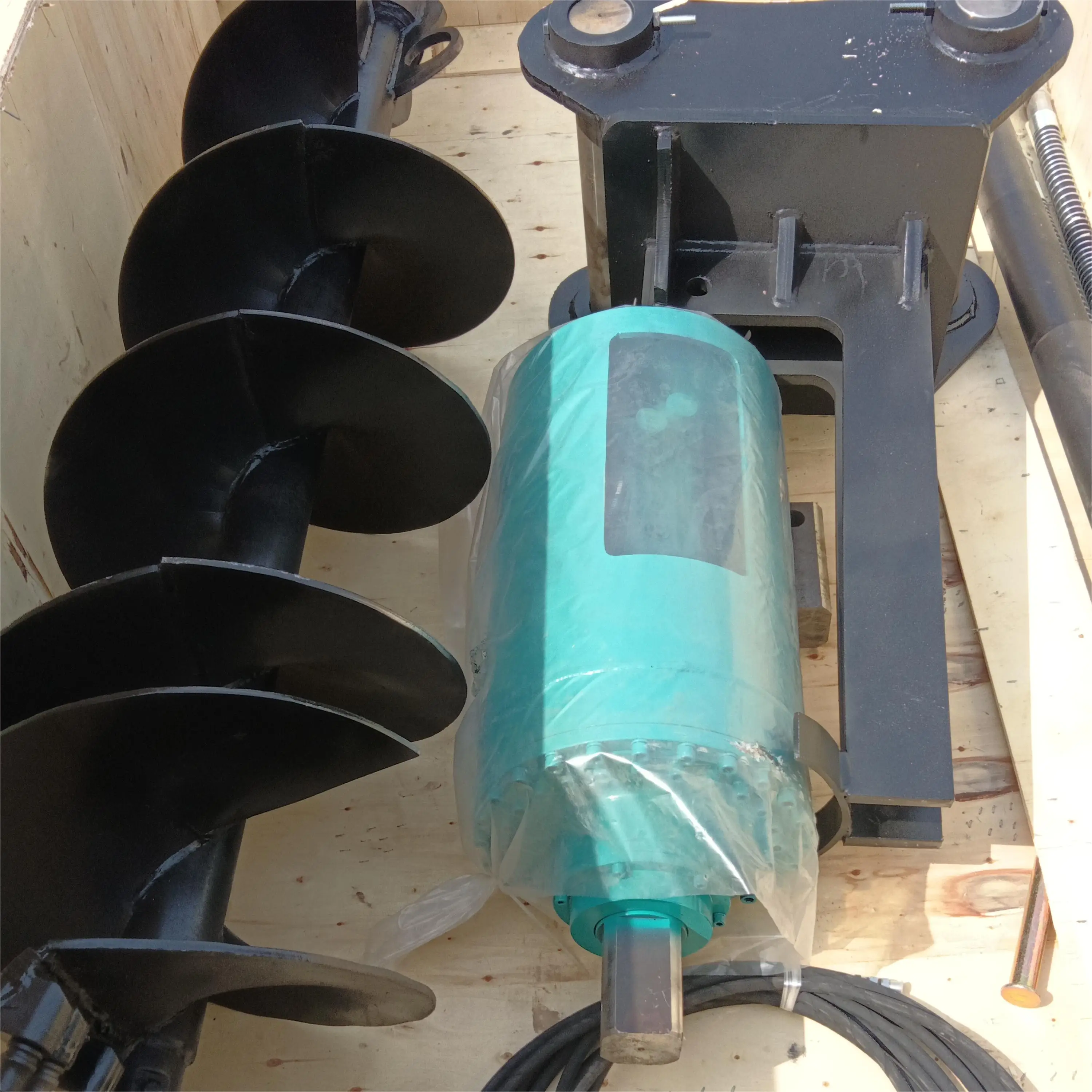 Gasoline ground solid 52cc 63cc gas post hole zhongju digger earth rod auger drill bit for sale