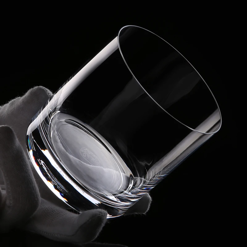 
Wholesale Tea Cylindrical Water Glass Wine Crystal Water Tumblers Glass Bottle Water 