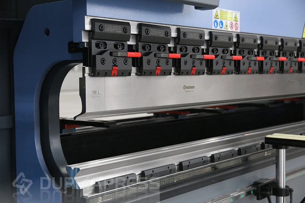 DP-ES-SERVO- Good Price CNC Press Brake 175T 250T 4000 8ft metal bend machine DA53T 4axis METAL BENDING