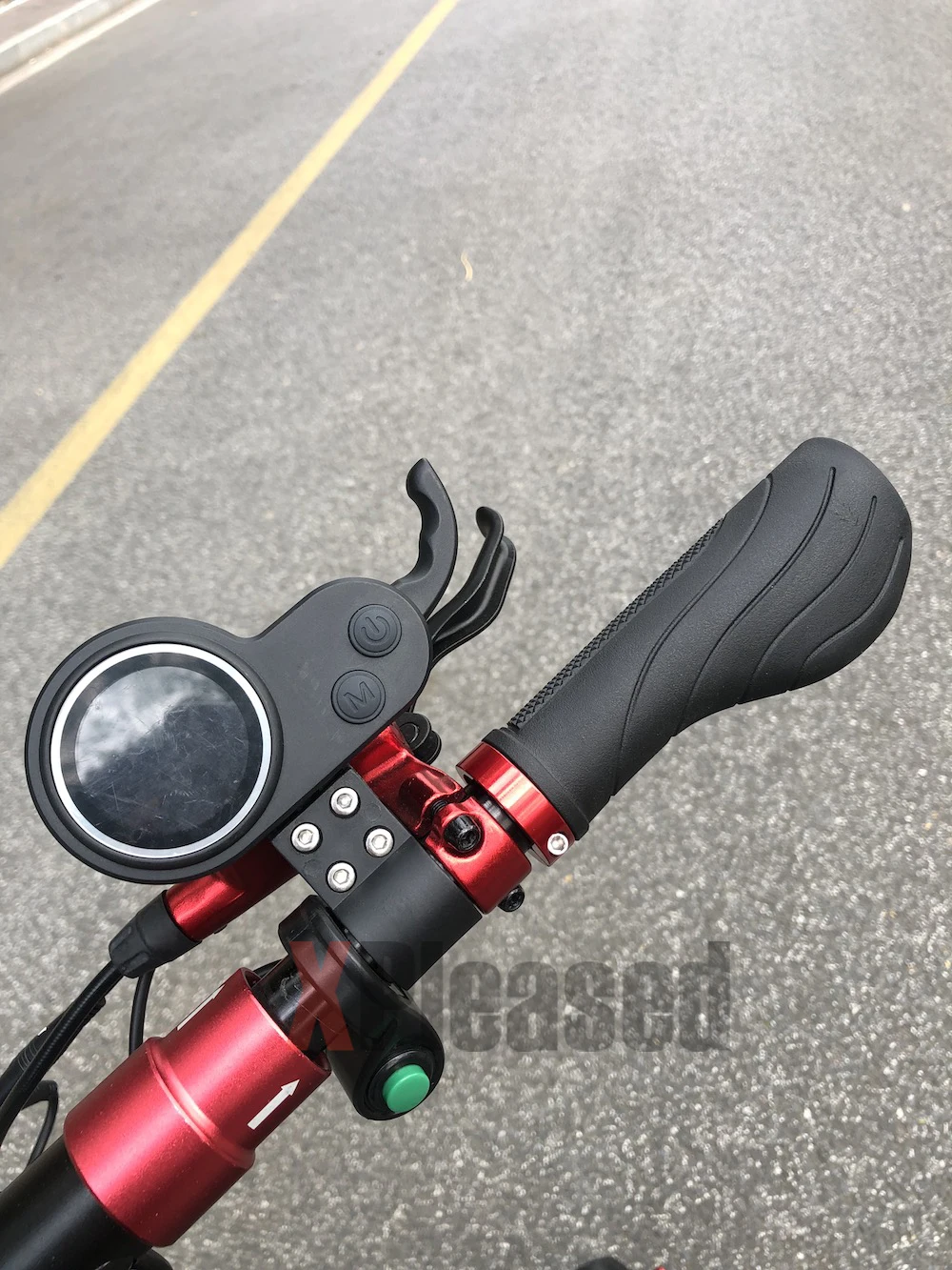 Powerful Scooter 65KM Long Range 10' Off Road Dual Motor Folding Electronic Scooter