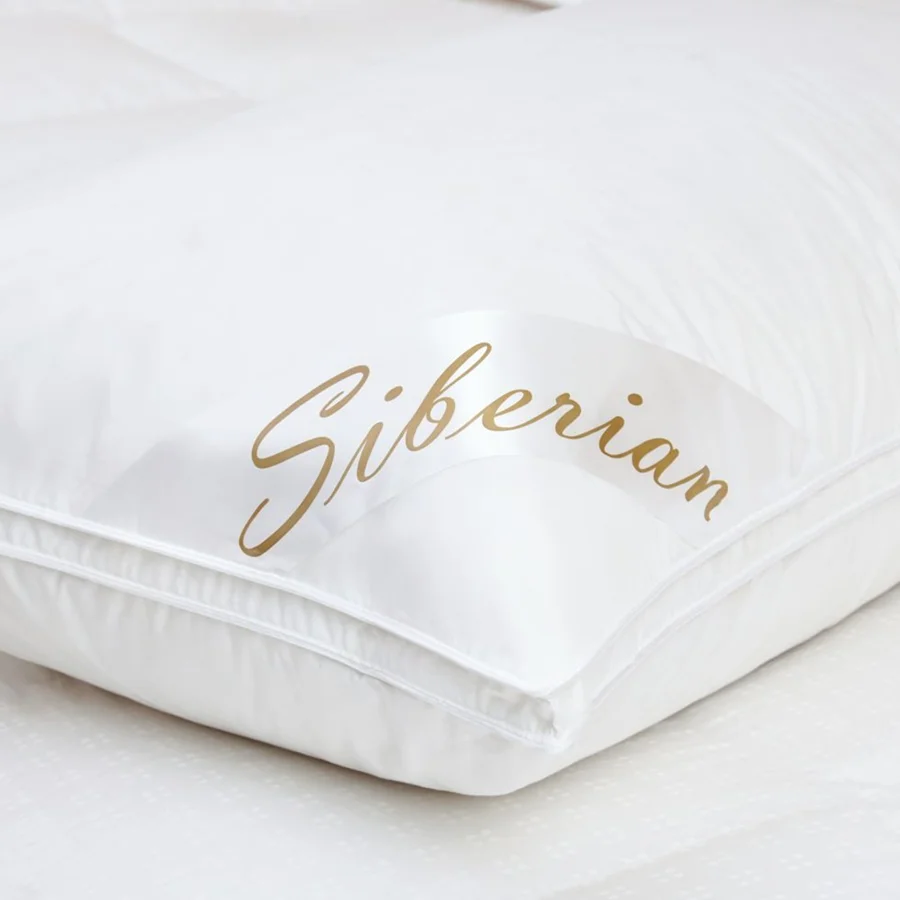 Новый дизайн, белый цвет, шелкография, Золотой логотип, Мягкая атласная Дамасская этикетка для одежды