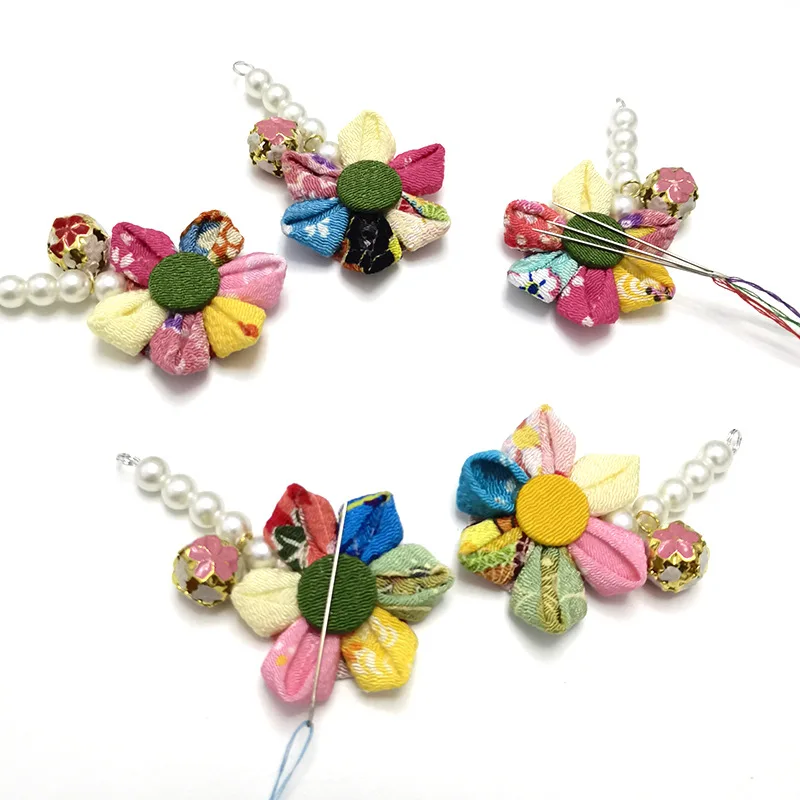 Lovely Flowers Magnetic Suction Needle Tool Combination Hand Sewing Cross Stitch Thread for Home Decor