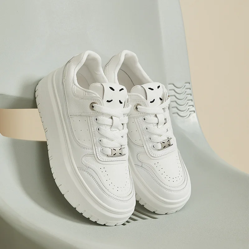 New Breathable White Sneakers Lightweight Versatile Little Thick-Soled Casual White Shoes For Women