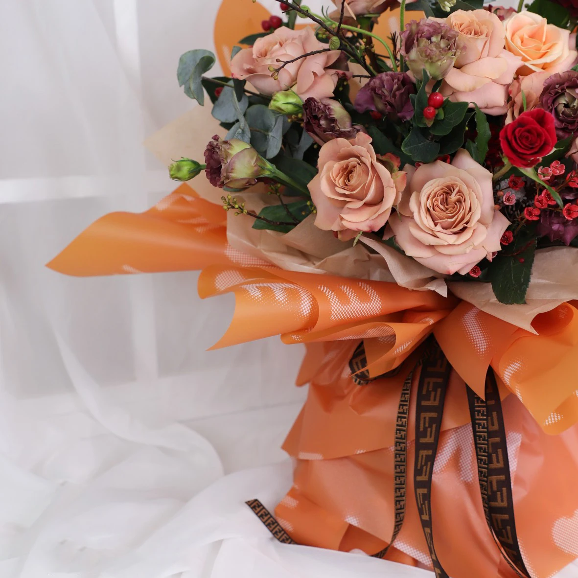 
wholesale Korean fashion 100% waterproof big love flower bouquet wrapping paper opp matte paper gift packing plastic wrap 