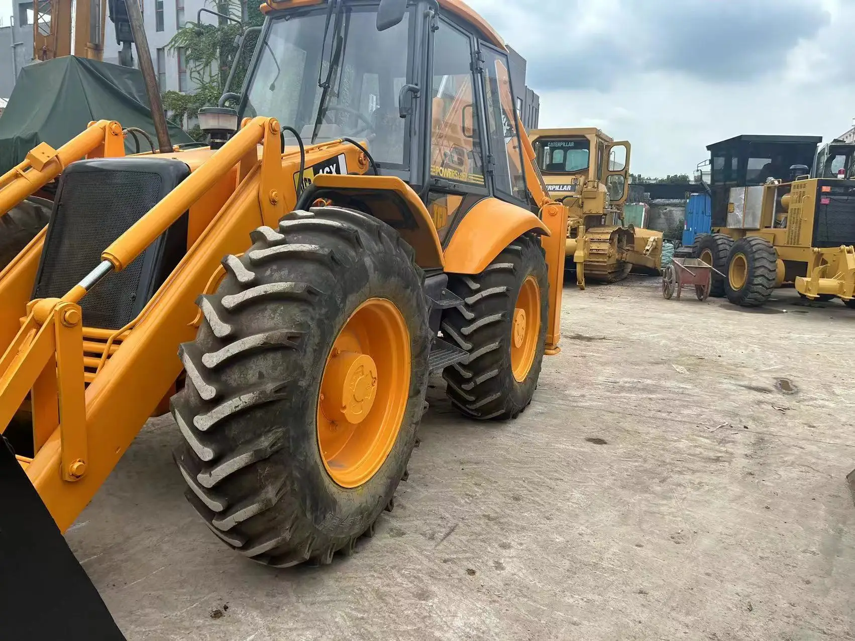 used JCB4CX Backhoe loader 4 drive multi -function mining and shovel secondhand JCB excavator equipment in good condition