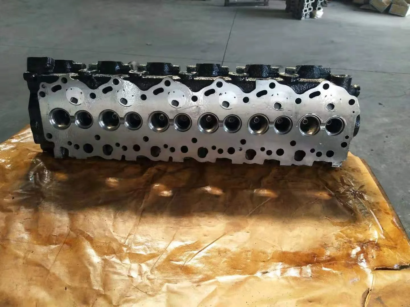 Japanese car diesel engine 1 3.0TD cylinder head 8 valves OEM 11101-17050 11101-17010 for Toyota for HZ cylinder head