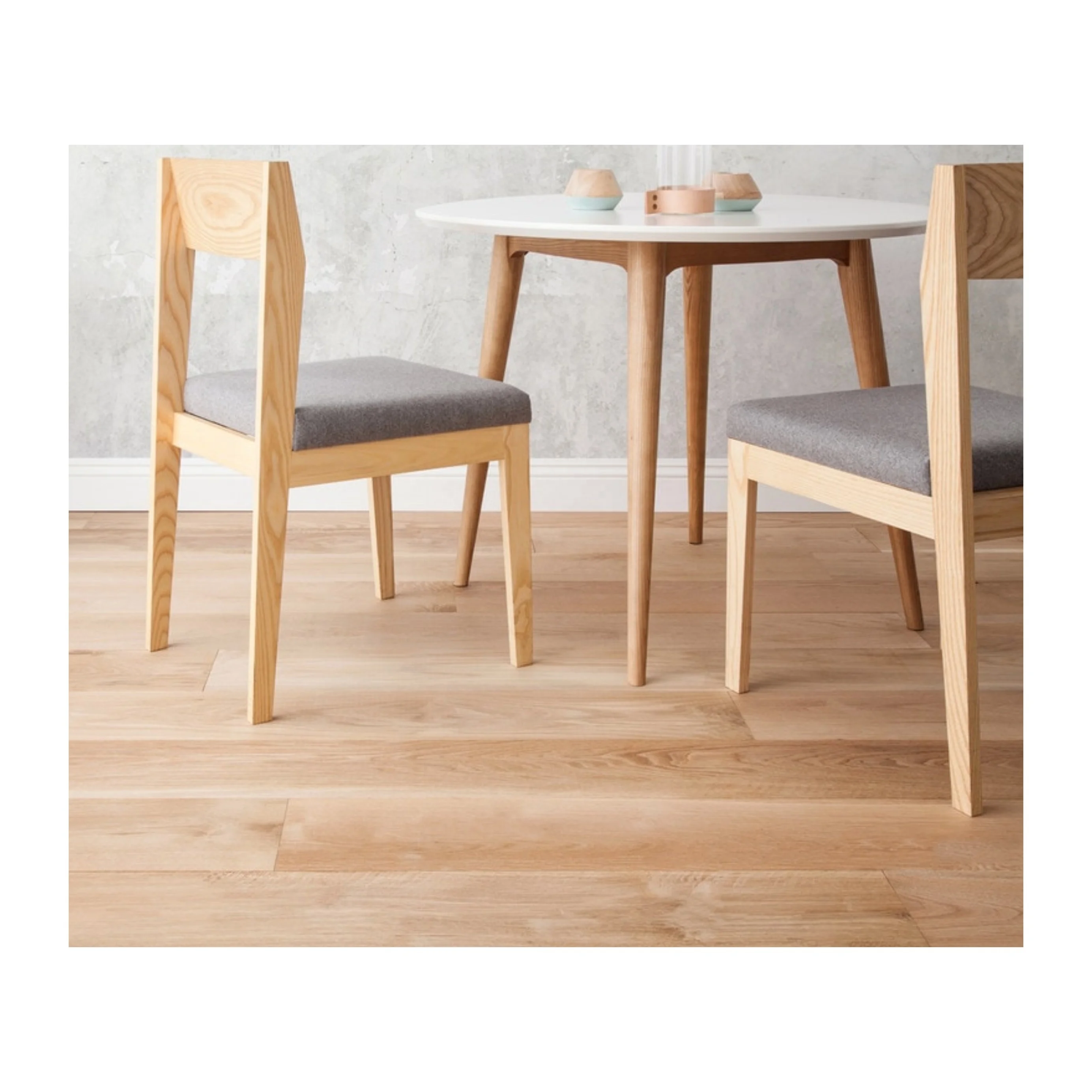 Износостойкий деревянный пол класса А из белого дуба для гостиной