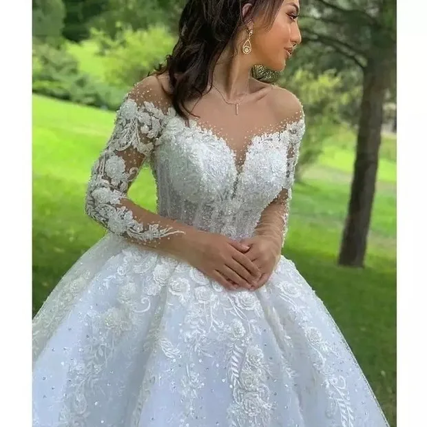 2022 Luxury Long Sleeves Customized Beaded Lace Fabric White Bridal Gowns modest Robe De Marier vestidos de novia Wedding Dress