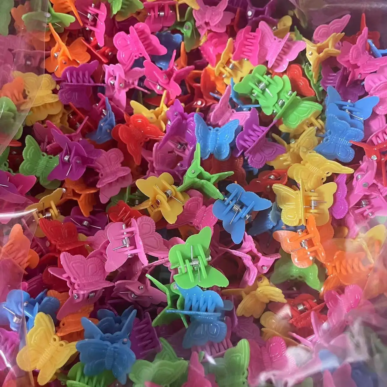 Mylulu 2000pcs Mini Hair Claw Clips for baby and girl Cute small Hair Accessories Hair Clip Pin Clamp Non Slip Tiny Plastic Clip