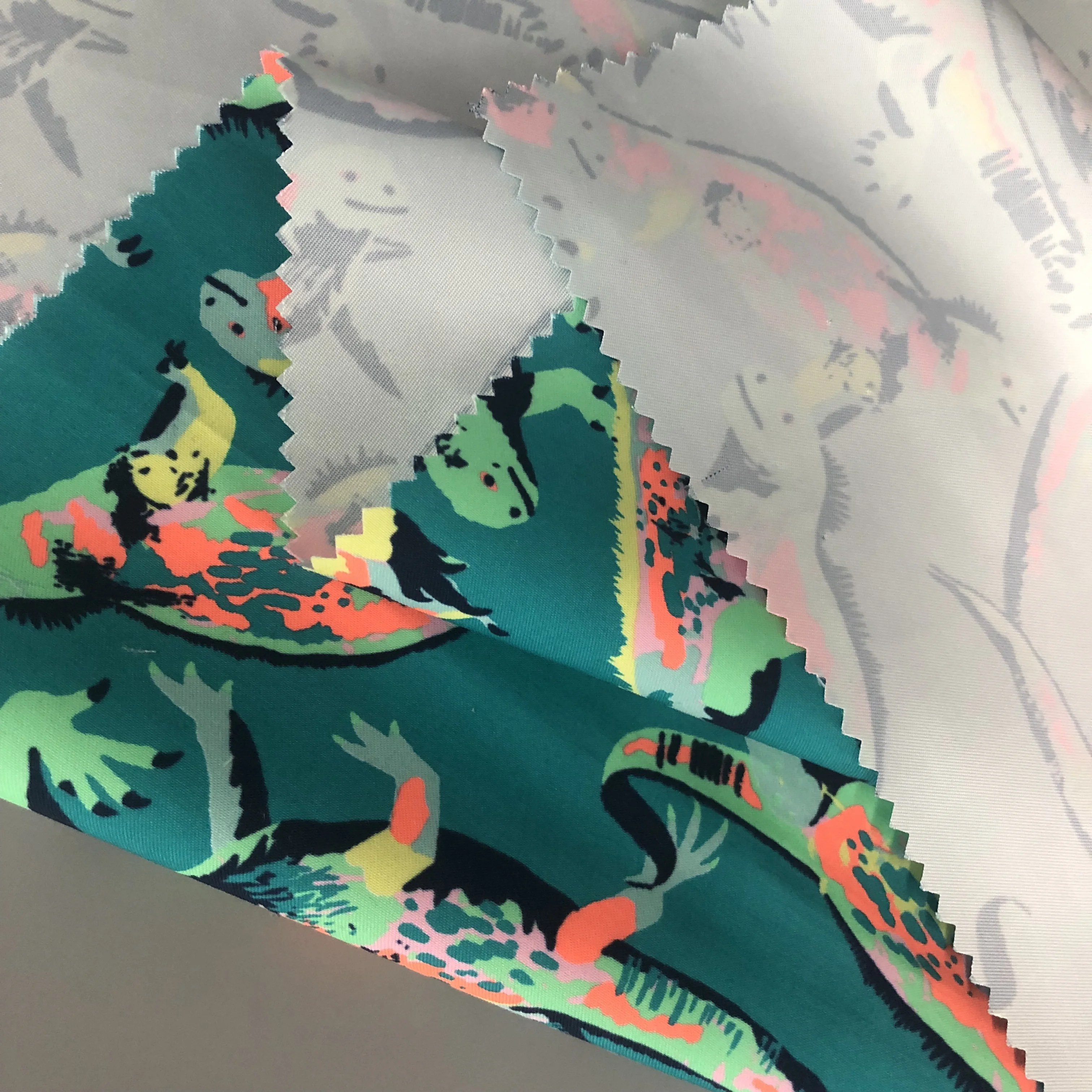 Excellent Quality 135GSM water proof soft fabric soft clothes fabric peach skin fabric