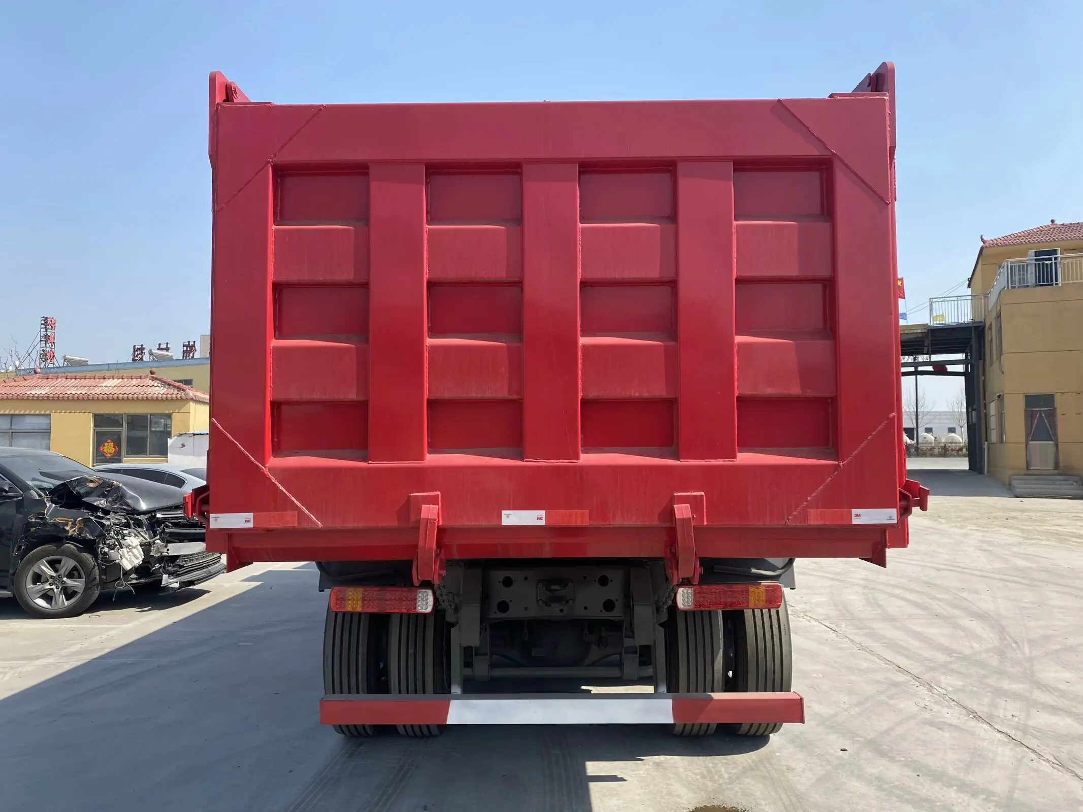 Хорошее качество Подержанный африканский рынок Sinotruk Howo 371 420hp самосвал 8*4 RHD/LHD Заводская прямая продажа