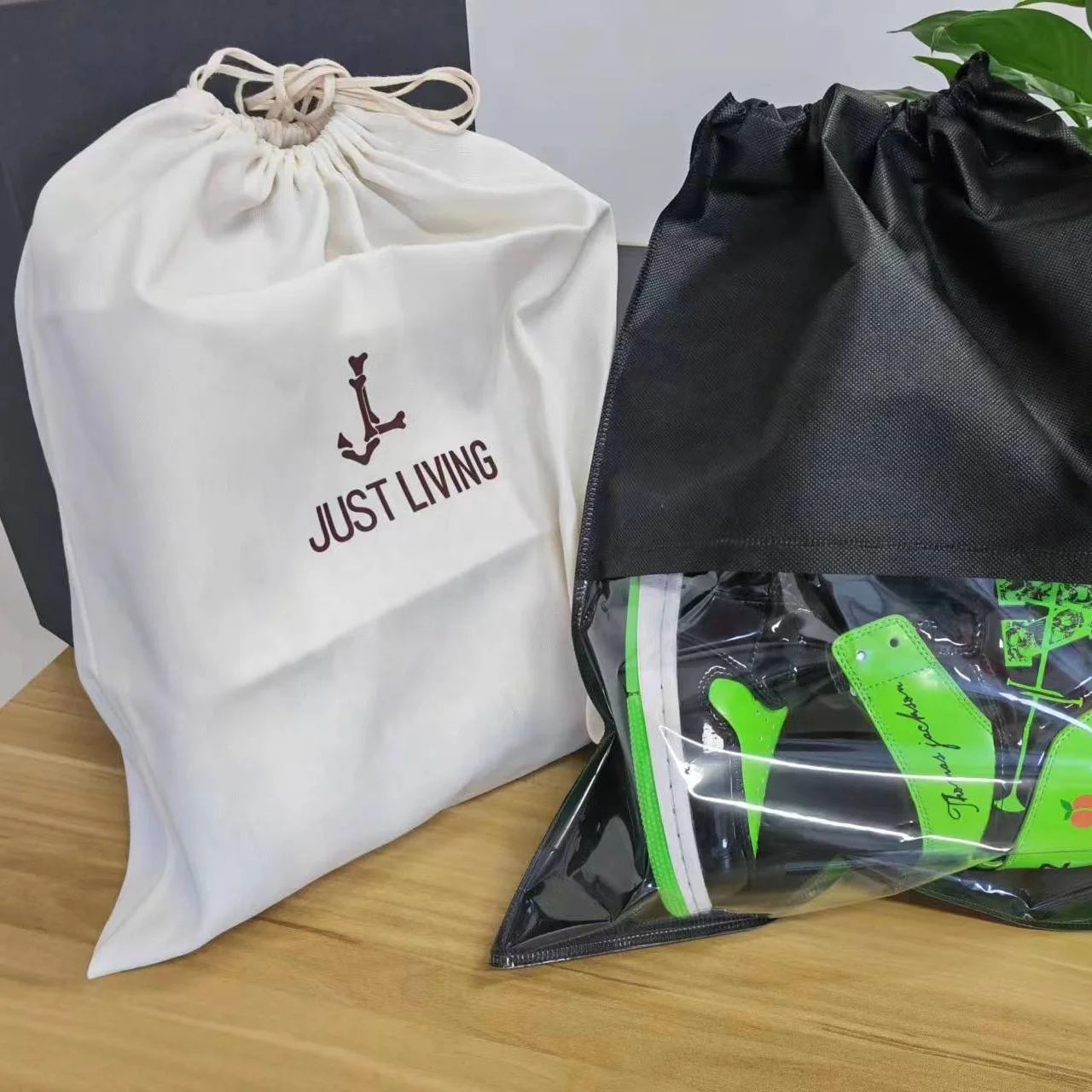 OEM ODM перерабатываемая на заказ небольшая Нетканая сумка на шнурке с логотипом