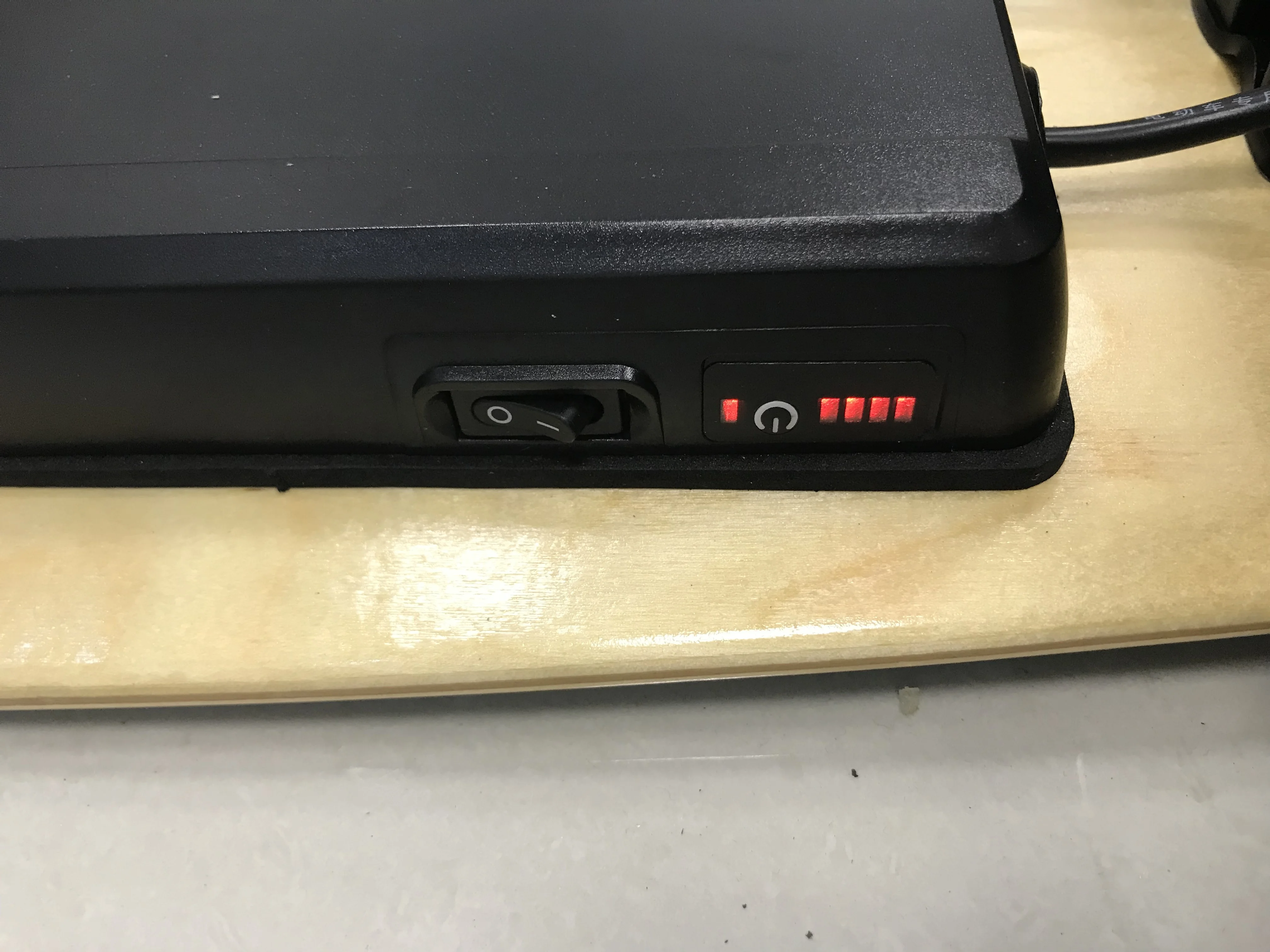 Deo Factory Price Buy Skateboard Online Loading Capacity 130Kg 800W Board Skate OEM Skateboard Blanks Maple Wood Skateboard