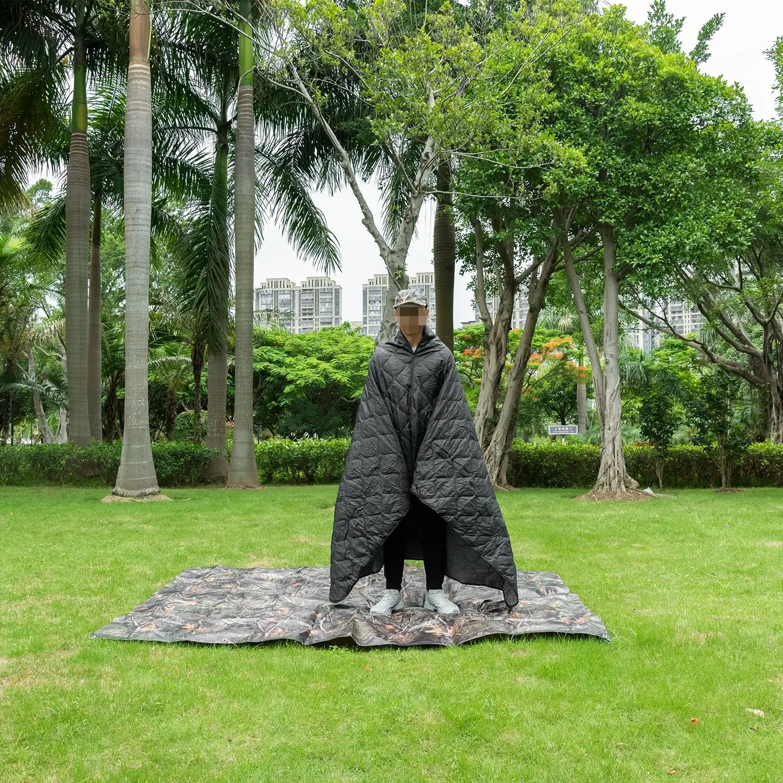 Outdoor camping Special training blanket Warm waterproof mat Multi-purpose cloak sleeping bag tent canopy hunting