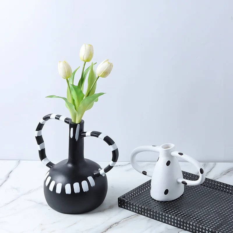 Interior Accessories Black And White Polka Dot Flower Vase Home Hallway Dried Flower Arrangement Decoration Resin Vase