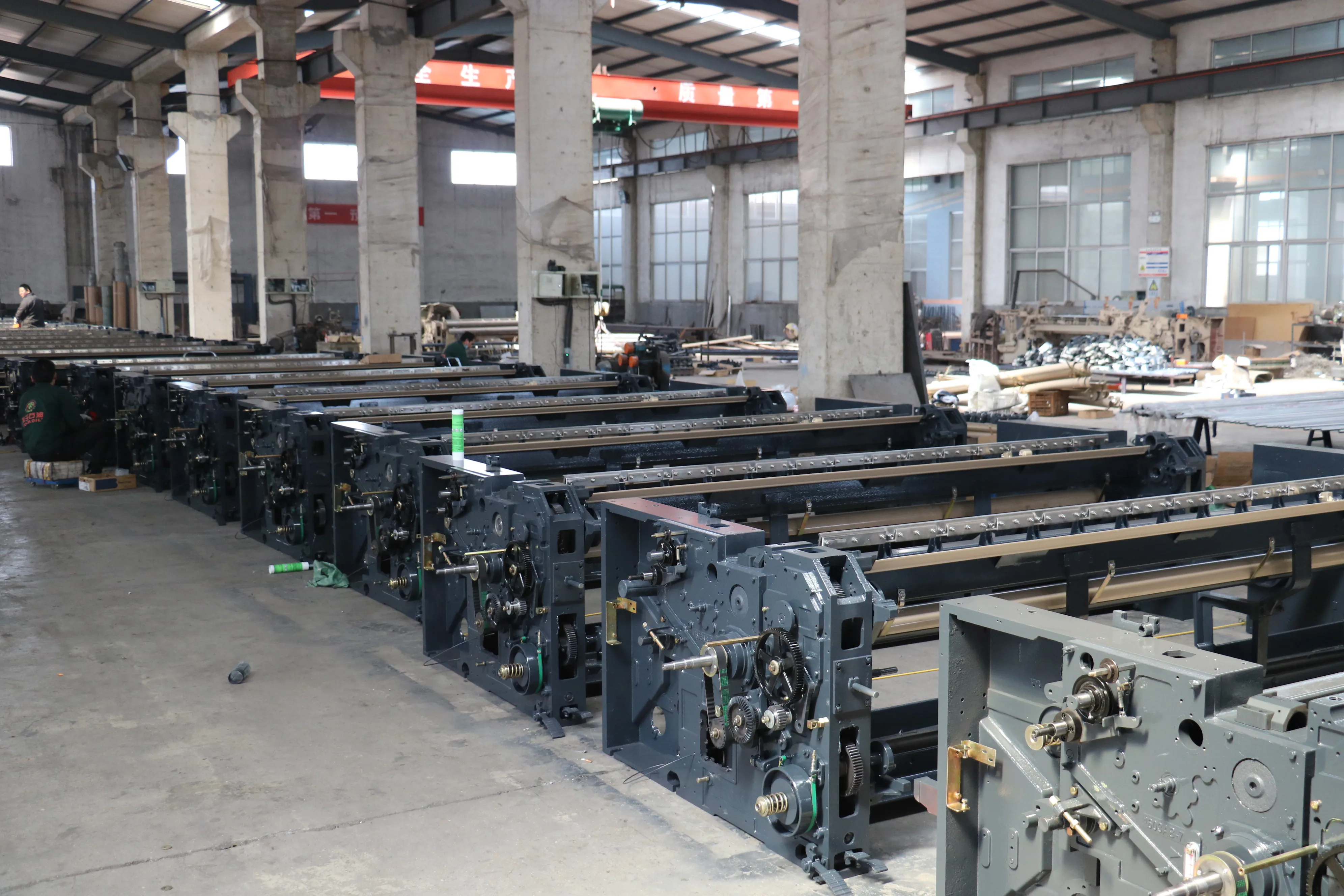 Weaving Loom Machine with water jet power hot sale in Southeast Asia