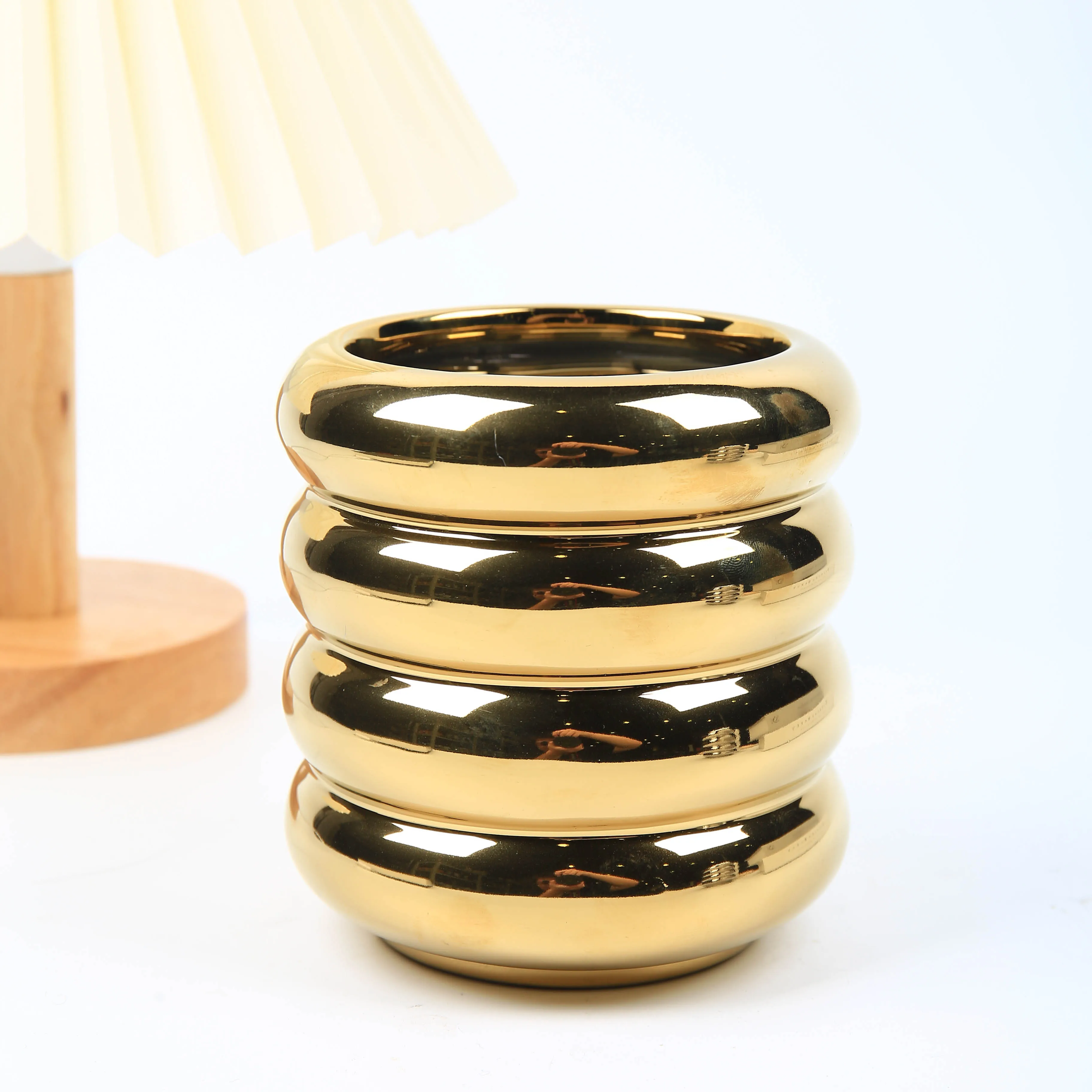 Wholesale Plating Gold Silver Ceramic Flower Pot Custom Living Room Tall Planter Suculent Pot Luxury Decorative Pots