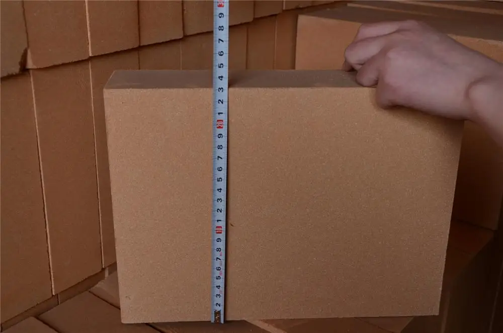 Standard size of light weight diatomite insulating bricks