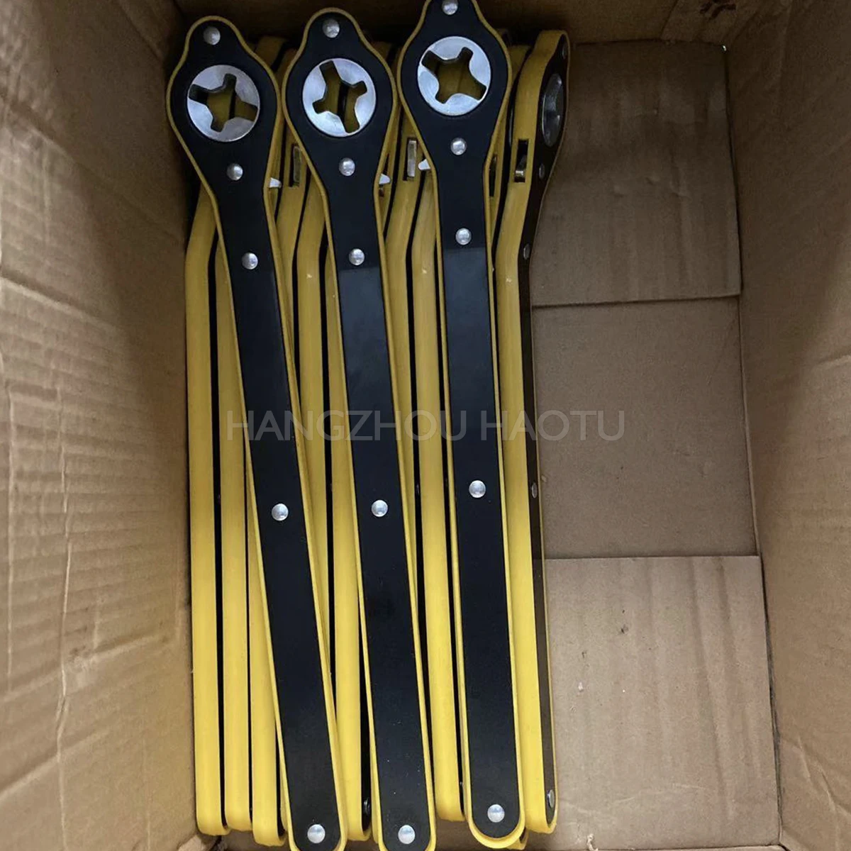 Стальной гаечный ключ с трещоткой и длинной ручкой