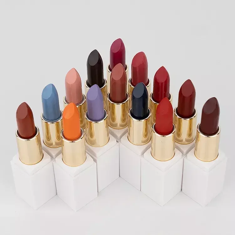 Matte Smooth Smudge-proof Waterproof Nude Lipstick Support OEM Highly Pigmented Natural Lipstick Lip Color