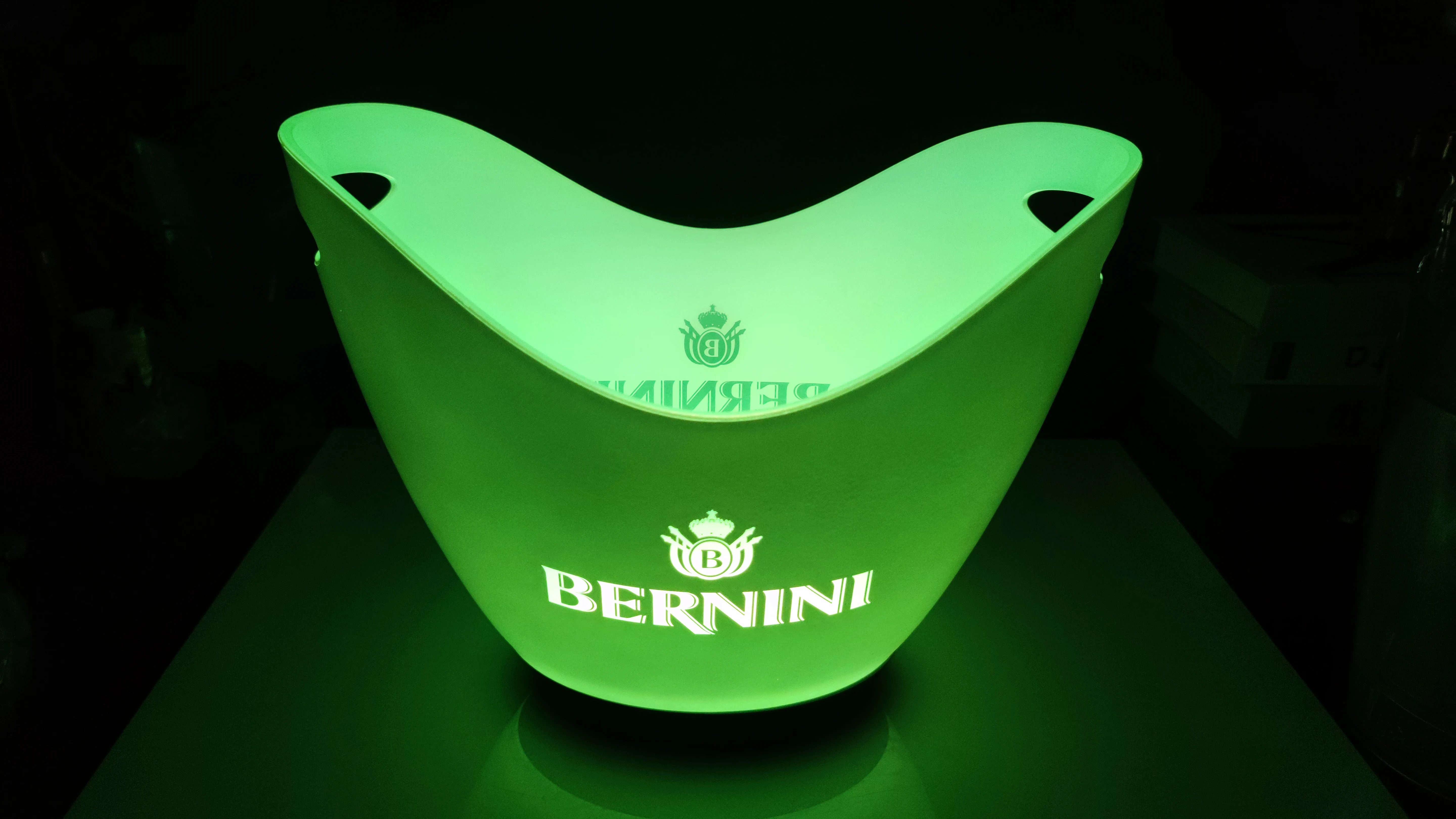 Factory best seller bottle custom round table 8L luxury logo print oil paint PS glass plastic Illuminated led Ice cooler Bucket