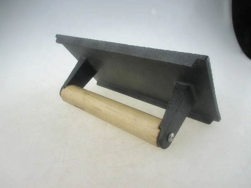 pre-seasoned heavy cast iron steak weight /meat press with wooden handle