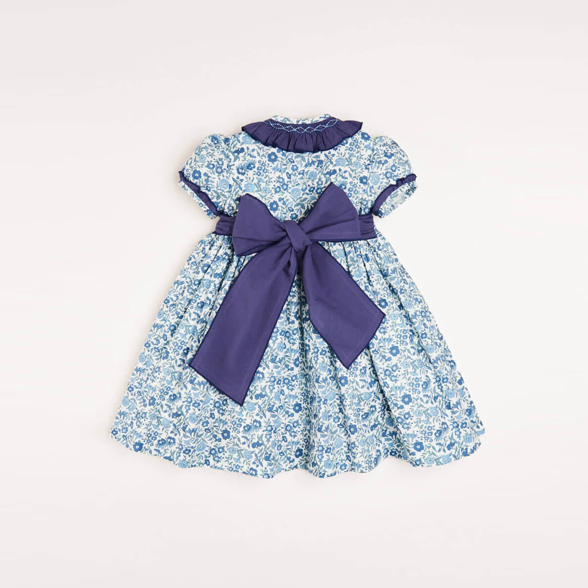 Custom Vintage Cotton Floral Print Spain Children Dresses 100% Cotton Baby Girl Casual Hand Smocked Dress