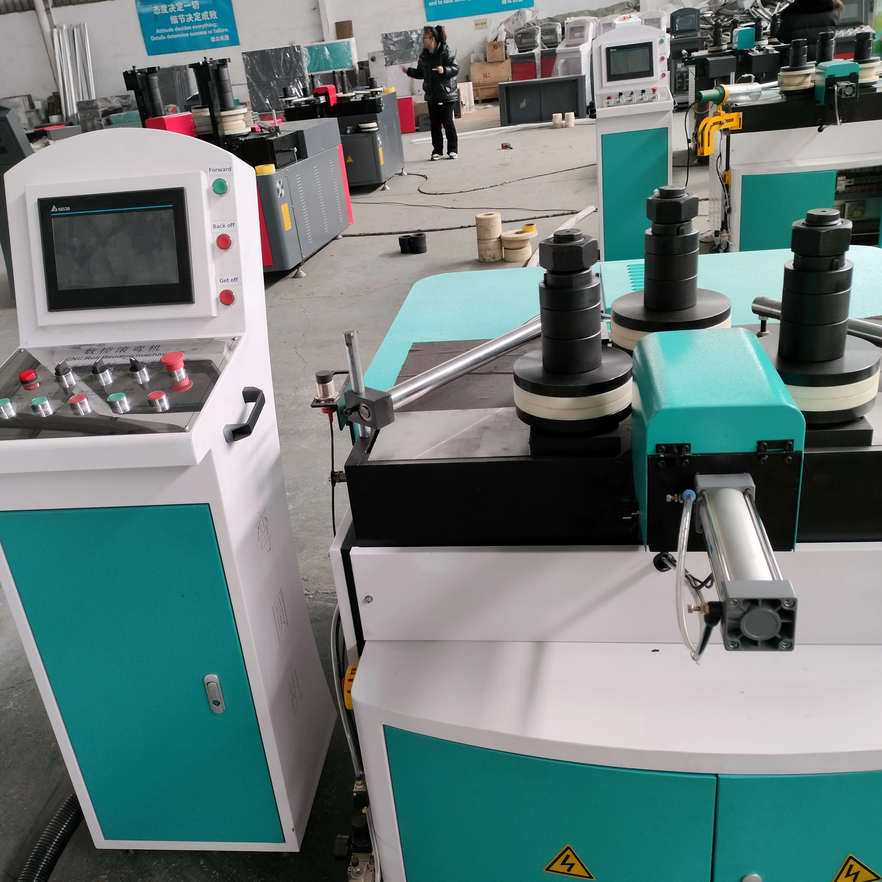 Best sell good quality cnc roll bending machine 25t(3 servo motor) bending rolling machine